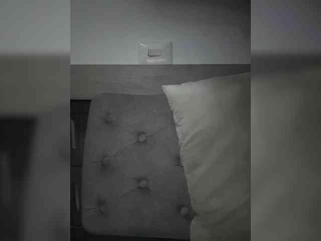 LucyRouse webcam