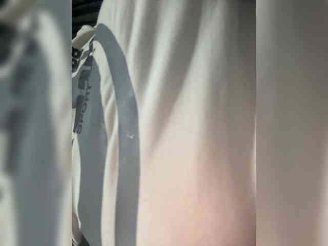 LucyRouse webcam