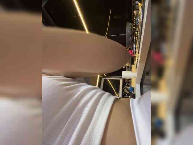 LucyRouse webcam