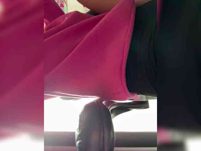 LucyRouse webcam