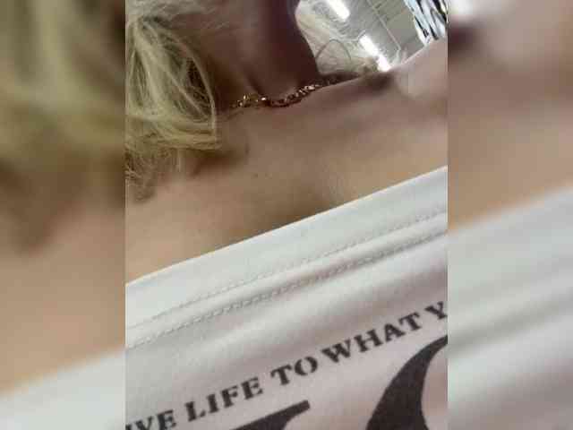 LucyRouse webcam