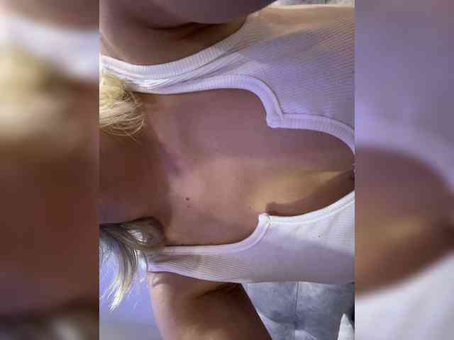 LucyRouse webcam