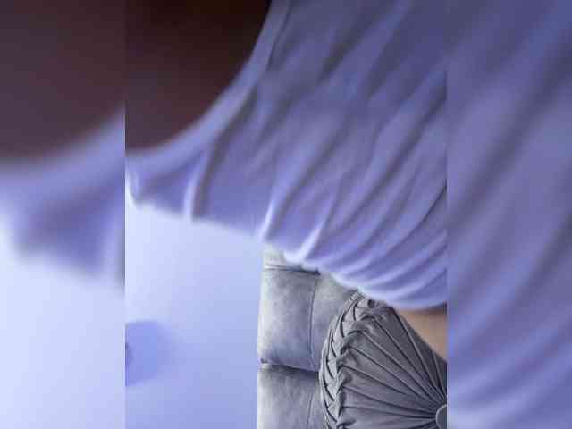 LucyRouse webcam
