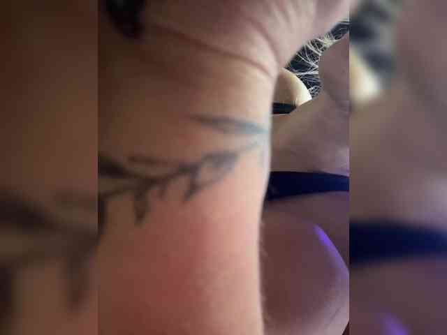 LucyRouse webcam