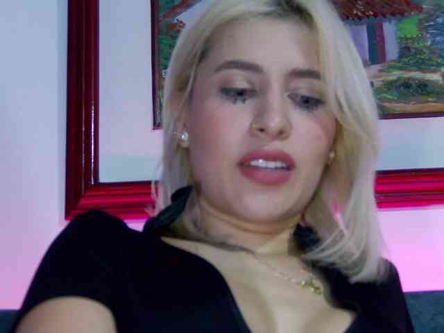 lucygirl- lucygirl-