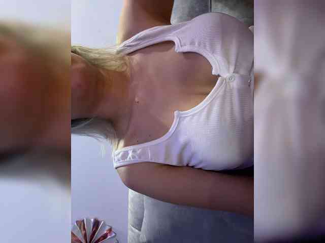 LucyRouse webcam
