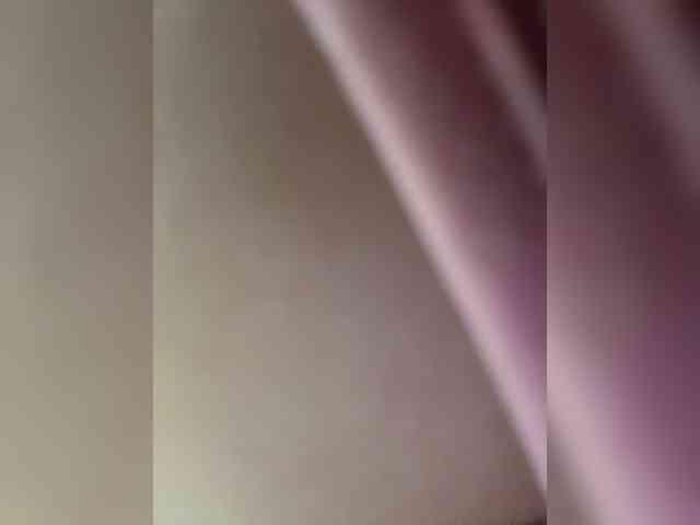 LucyRouse webcam