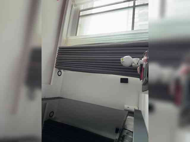 LucyRouse webcam