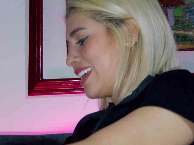 LucyRouse webcam
