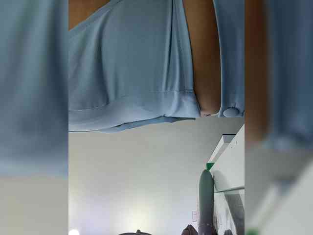 LucyRouse webcam