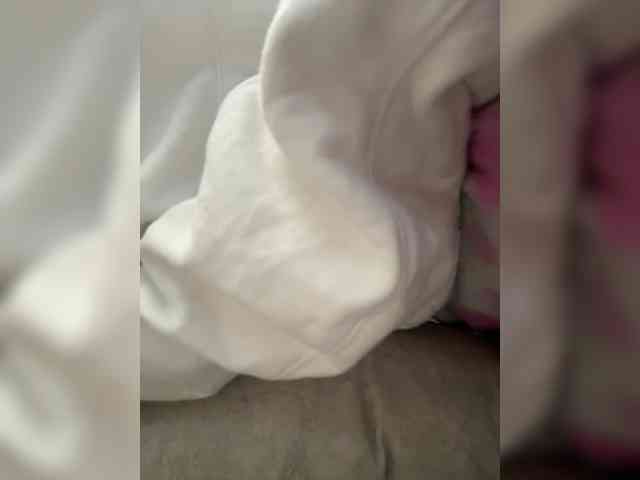 LucyRouse webcam