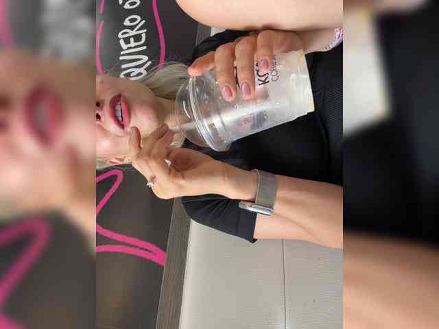 LucyRouse webcam
