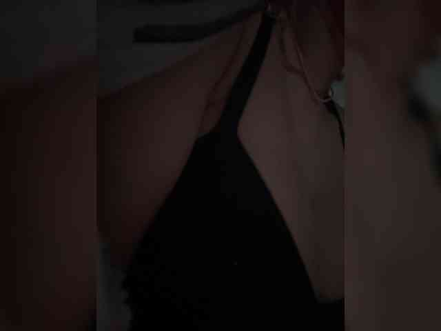 LucyRouse webcam