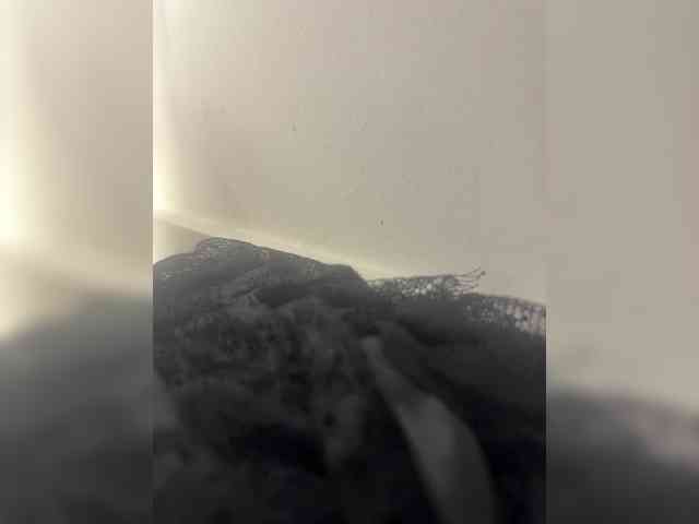LucyRouse webcam