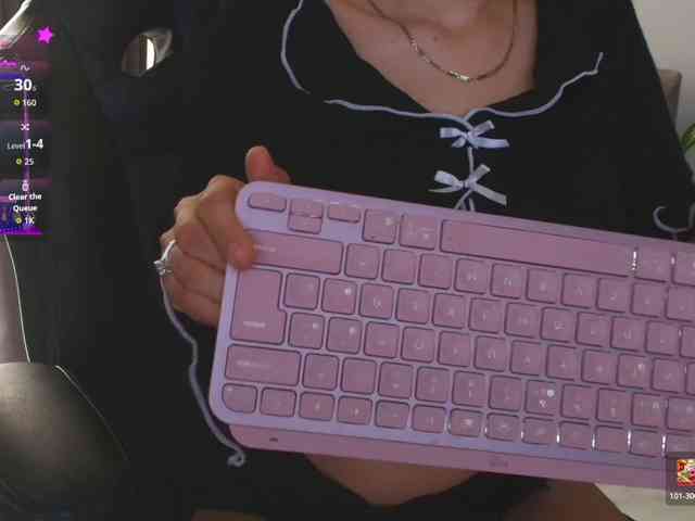 LucyRouse webcam