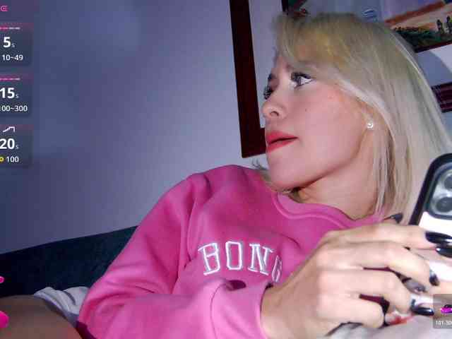 LucyRouse webcam