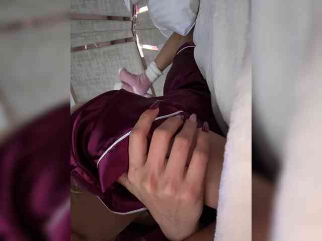 LucyRouse webcam