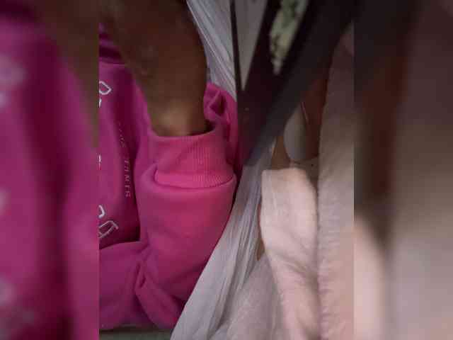 LucyRouse webcam