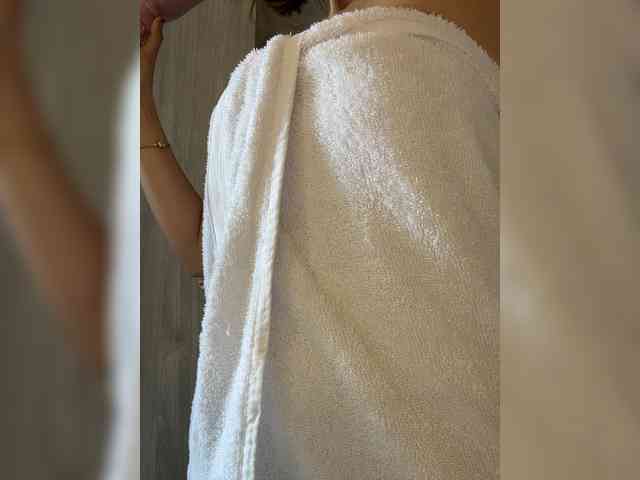 LucyRouse webcam