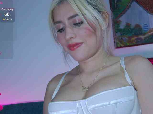 LucyRouse webcam