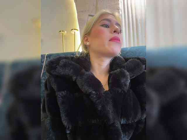 LucyRouse webcam