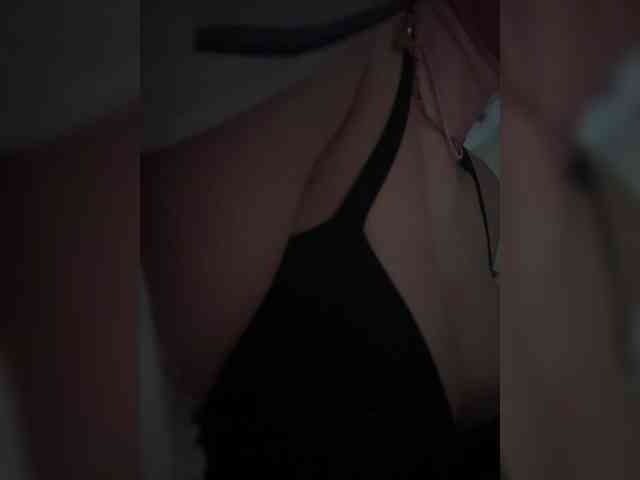 LucyRouse webcam