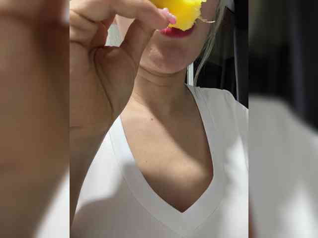 LucyRouse webcam