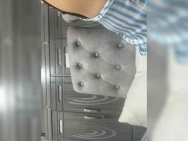 LucyRouse webcam