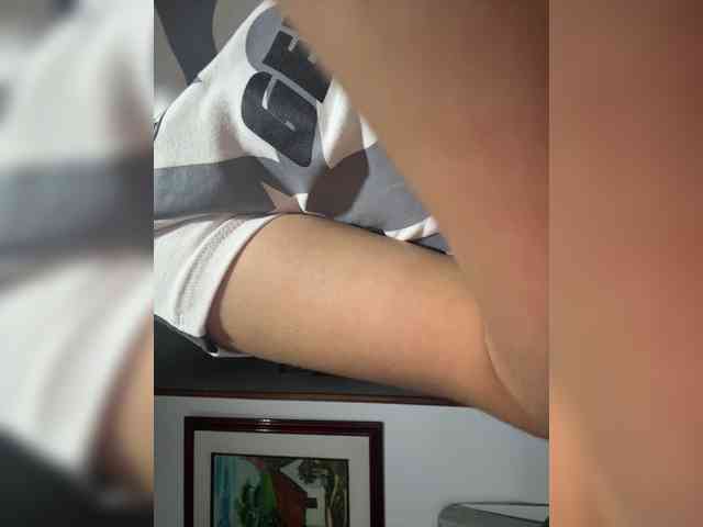 LucyRouse webcam