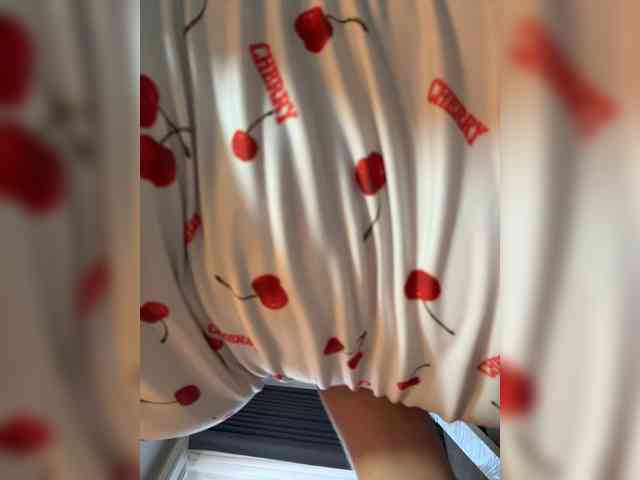 LucyRouse webcam