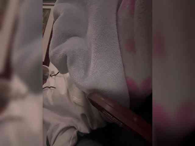LucyRouse webcam