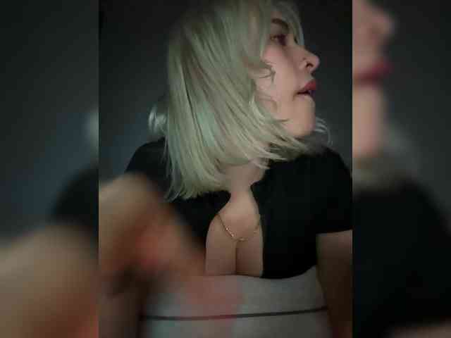 LucyRouse webcam