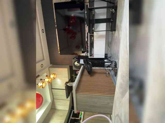 LucyRouse webcam