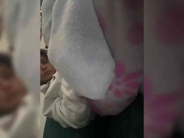 LucyRouse webcam