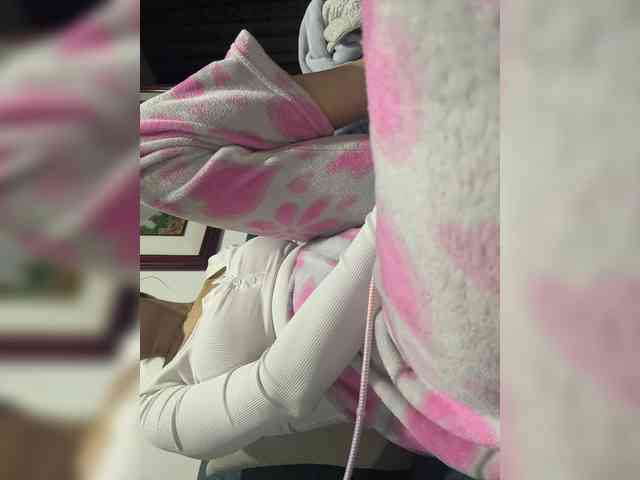 LucyRouse webcam