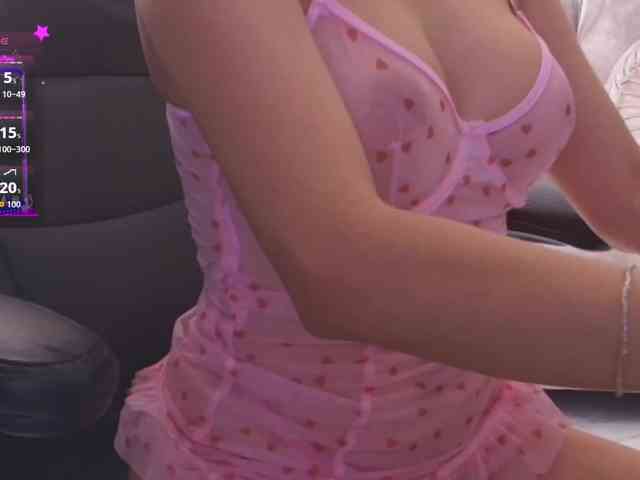 LucyRouse webcam