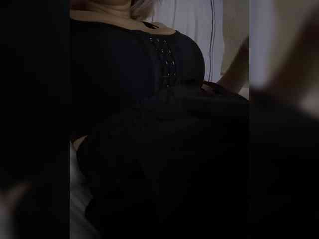 LucyRouse webcam