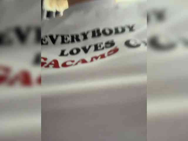 LucyRouse webcam