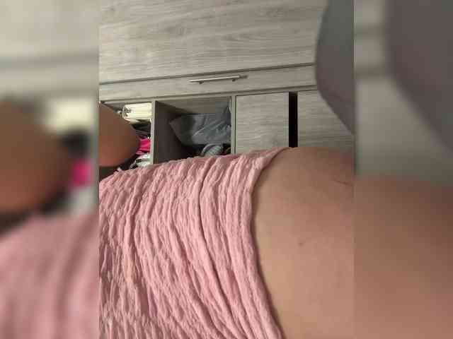 LucyRouse webcam