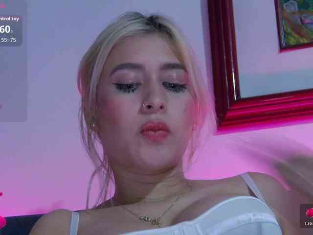 LucyRouse webcam