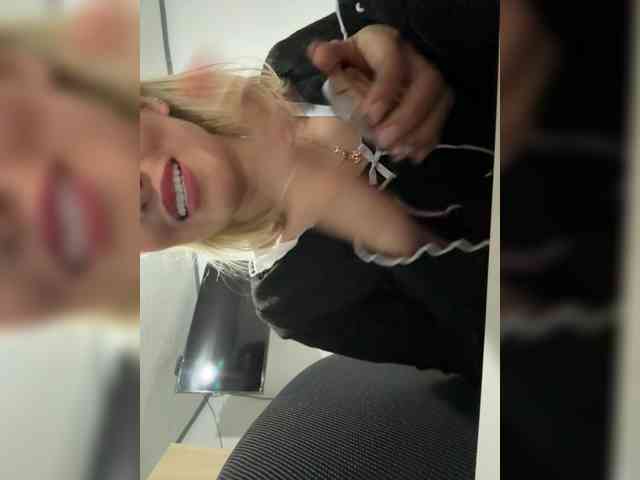 LucyRouse webcam