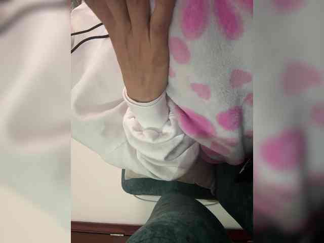 LucyRouse webcam