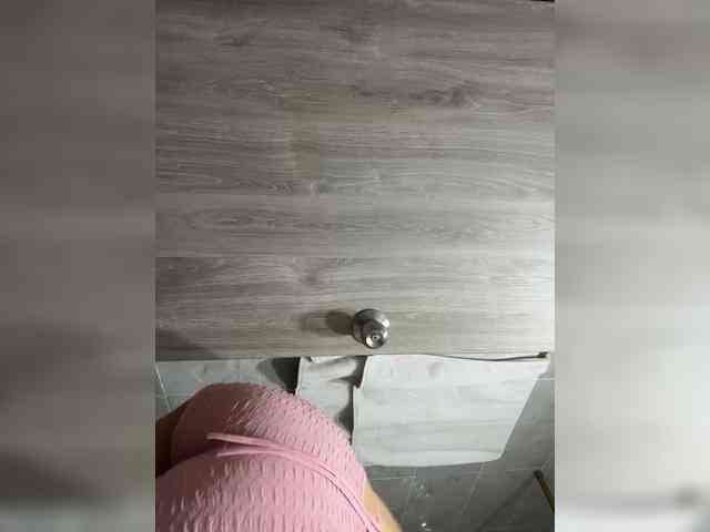 LucyRouse webcam