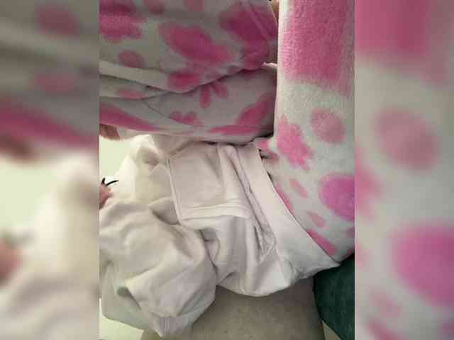 LucyRouse webcam