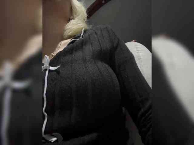 LucyRouse webcam