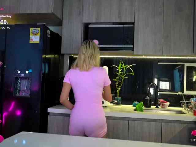 LucyRouse webcam