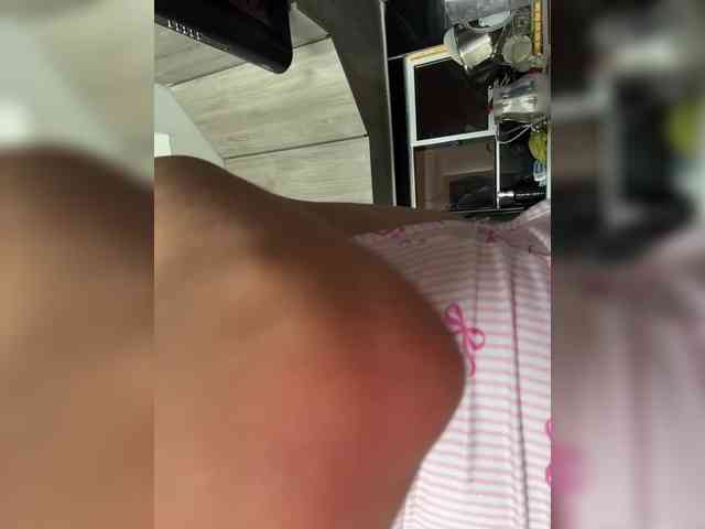 LucyRouse webcam