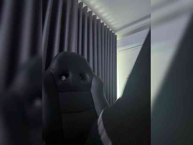 LucyRouse webcam