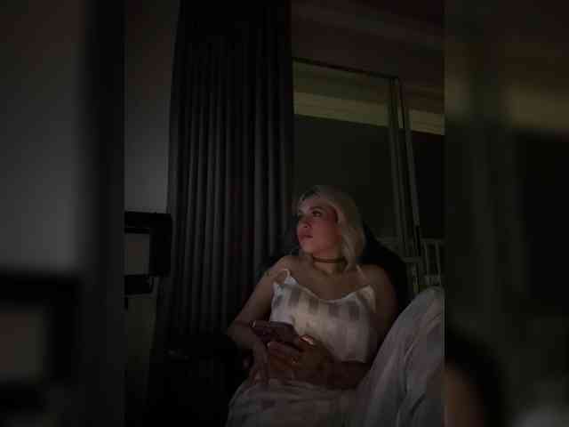 LucyRouse webcam