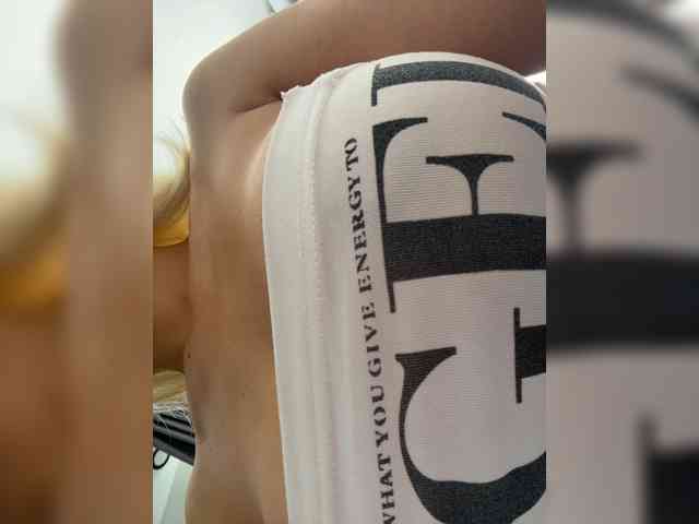 LucyRouse webcam